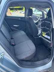 Opel Astra  2012