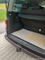 Volkswagen Multivan 2,0   T5 2012