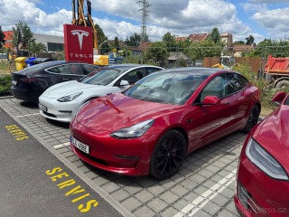 Tesla Model 3 performance