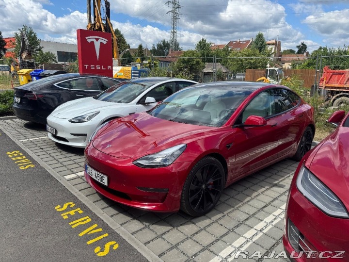 Tesla Model 3 performance 2021