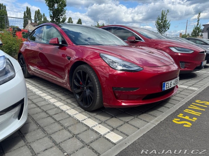 Tesla Model 3 performance 2021
