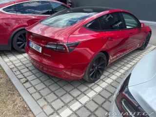 Tesla Model 3 performance 2021