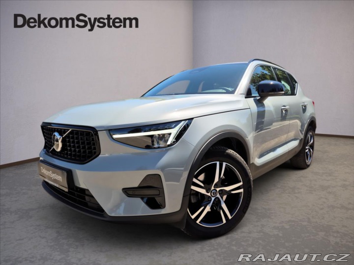 Volvo XC40 2,0 B3 Plus Dark 2023