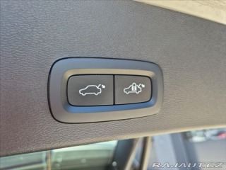 Volvo XC40 2,0 B3 Plus Dark 2023