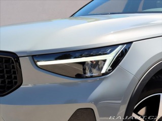 Volvo XC40 2,0 B3 Plus Dark 2023