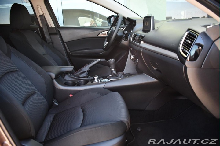 Mazda 3 2.0i/G120/SP/REVOLUTION/2 2015