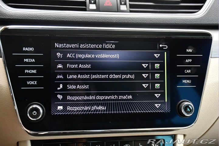 Škoda Superb 2.0TDi STYLE DSG ČR 2020
