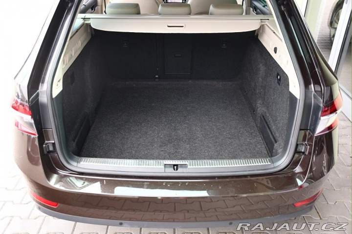 Škoda Superb 2.0TDi STYLE DSG ČR 2020