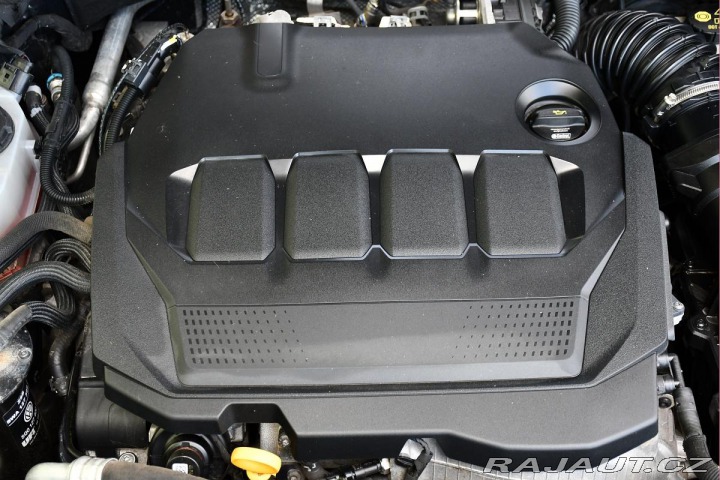 Škoda Superb 2.0TDi STYLE DSG ČR 2020