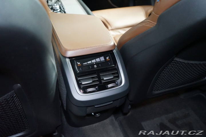 Volvo XC90 D5*INSCRIPTION*B&W*VZ 2018