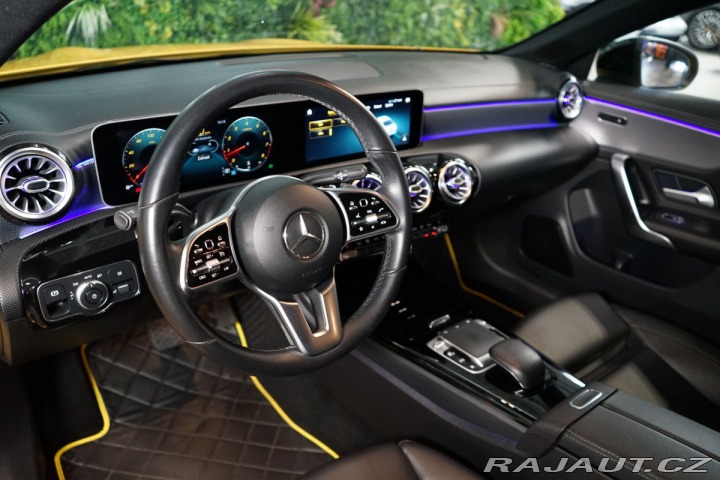 Mercedes-Benz CLA 220*LED*CARPLAY*CAMERA* 2019