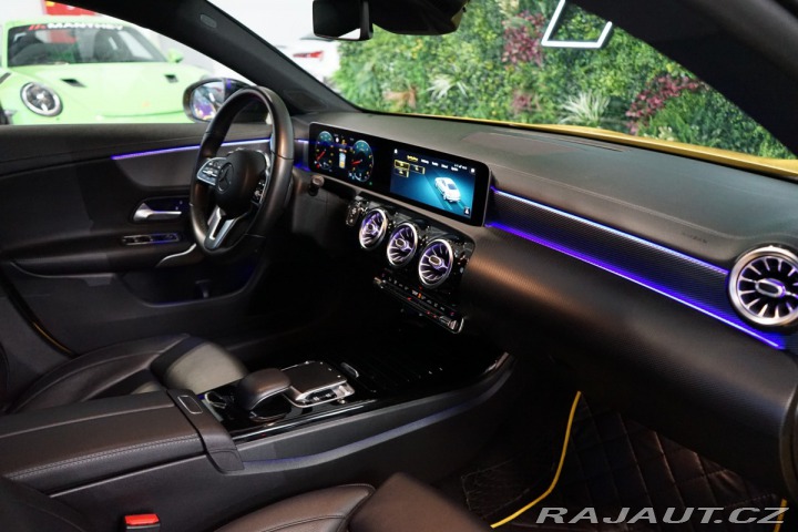 Mercedes-Benz CLA 220*LED*CARPLAY*CAMERA* 2019