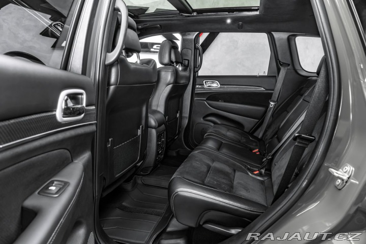 Jeep Grand Cherokee 6,4 SRT 468PS  Pano 1800