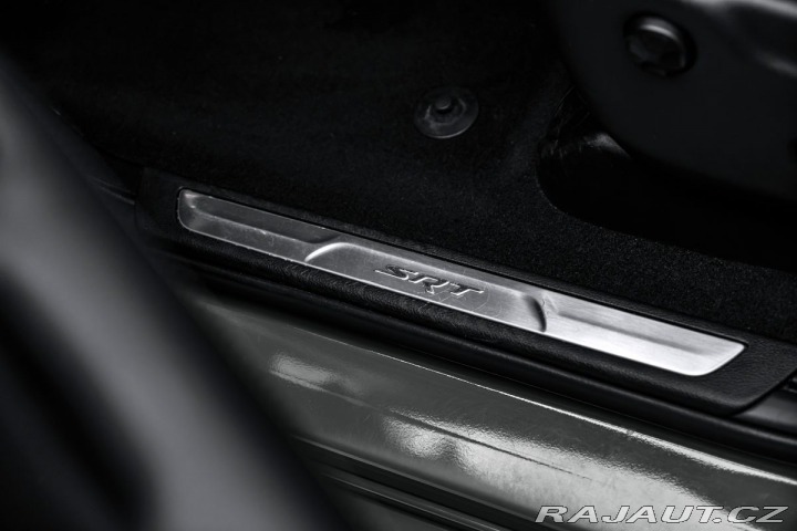 Jeep Grand Cherokee 6,4 SRT 468PS  Pano 1800