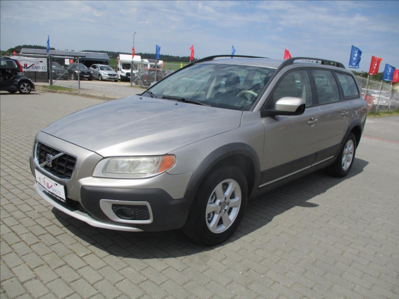 Volvo XC70 2,4 D5 151kw AWD Momentum