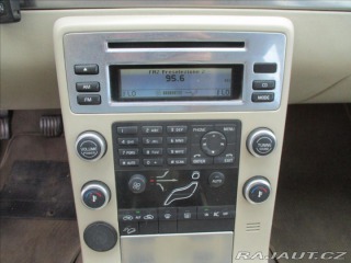 Volvo XC70 2,4 D5 151kw AWD Momentum 2010