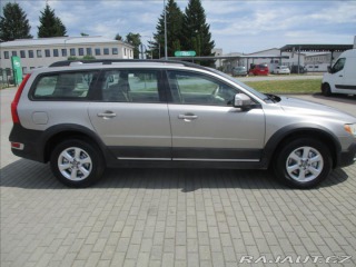Volvo XC70 2,4 D5 151kw AWD Momentum 2010