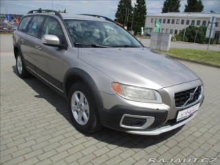 Volvo XC70 2,4 D5 151kw AWD Momentum 2010