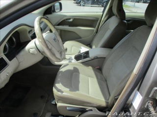 Volvo XC70 2,4 D5 151kw AWD Momentum 2010