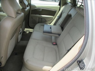 Volvo XC70 2,4 D5 151kw AWD Momentum 2010