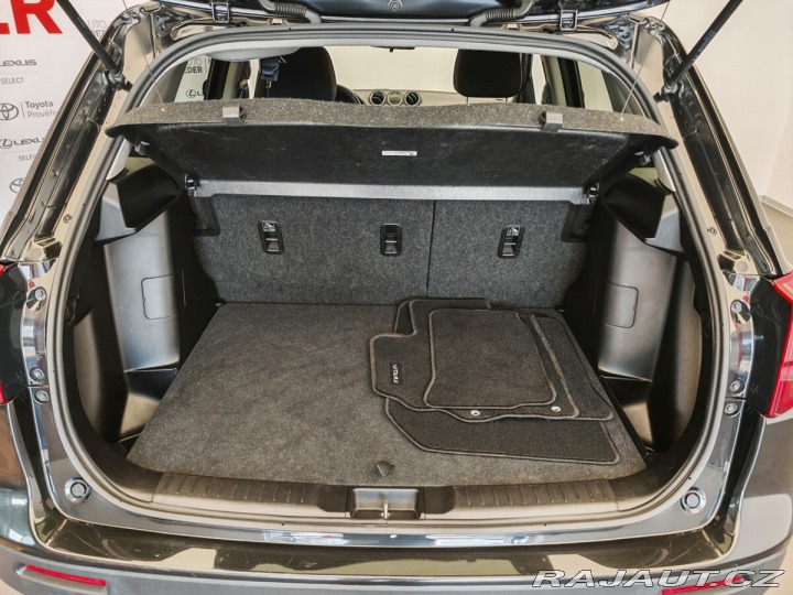 Suzuki Vitara 4x4, automat , benzín 2019