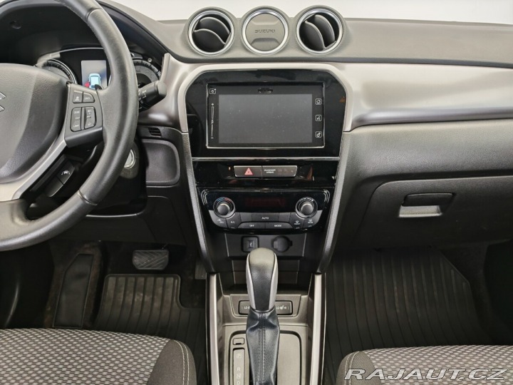 Suzuki Vitara 4x4, automat , benzín 2019