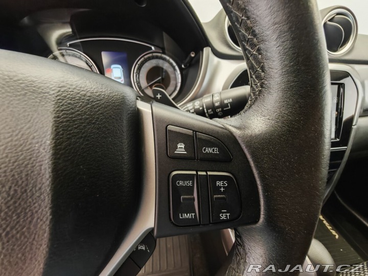 Suzuki Vitara 4x4, automat , benzín 2019
