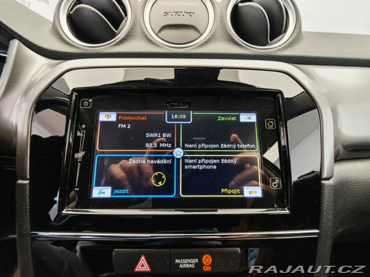 Suzuki Vitara 4x4, automat , benzín 2019