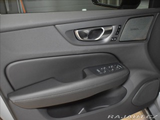 Volvo V60 2,0   B4 Plus Dark FWD 2025