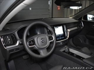 Volvo V60 2,0   B4 Plus Dark FWD 2025