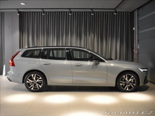 Volvo V60 2,0   B4 Plus Dark FWD 2025