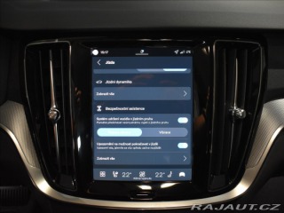 Volvo V60 2,0   B4 Plus Dark FWD 2025