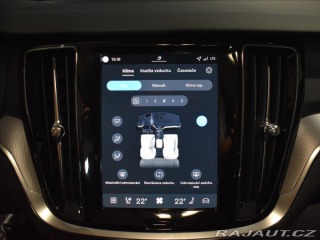 Volvo V60 2,0   B4 Plus Dark FWD 2025