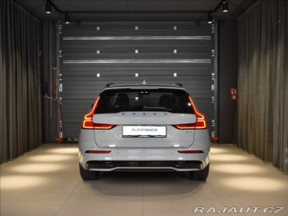 Volvo V60 2,0   B4 Plus Dark FWD 2025