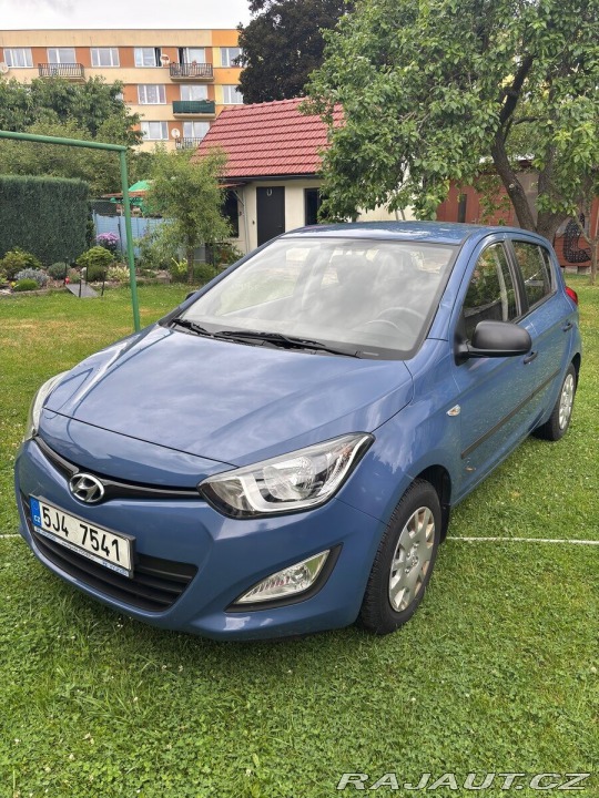 Hyundai i20 1,2 1800