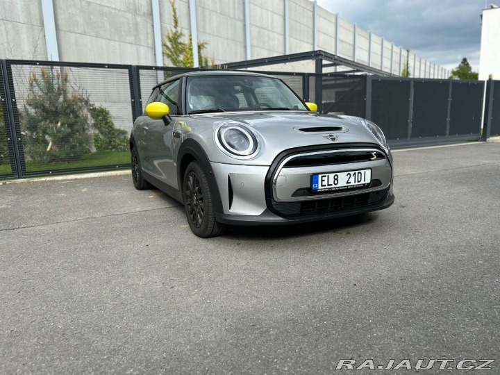 Mini Cooper SE Hatch,Top stav+zaruka 1800