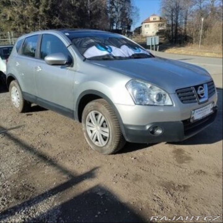 Nissan Qashqai 1,6 2015