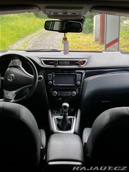 Nissan Qashqai 1,6 2015