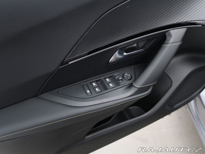 Peugeot 2008 ELECTRO,CZ,1Maj,e-GT,AT,5 2023