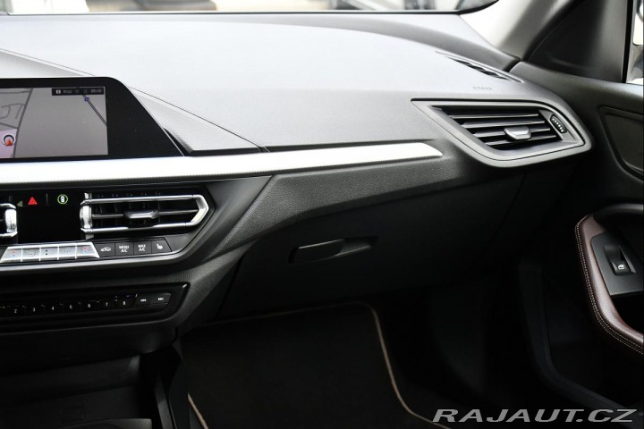 BMW 2 218d LED ČR 1M 2021