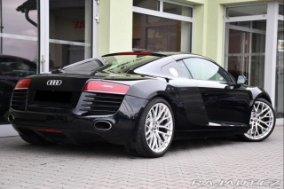 Audi R8 4.2FSI V8 QUATTRO CARBON 2009