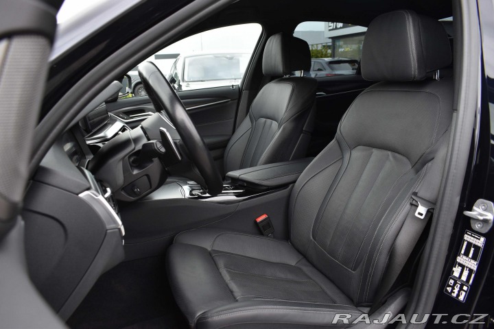 BMW 5 540i xDrive*REZERVACE* 2022