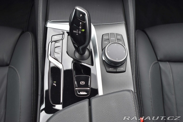 BMW 5 540i xDrive*REZERVACE* 2022