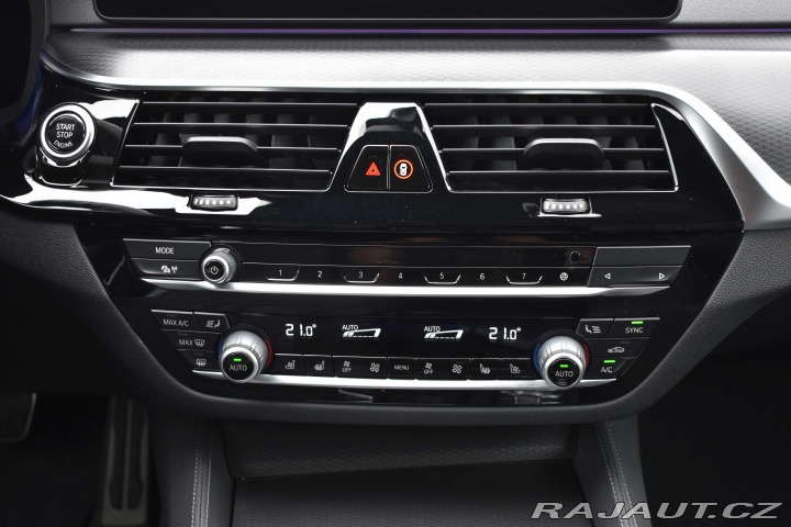 BMW 5 540i xDrive*REZERVACE* 2022