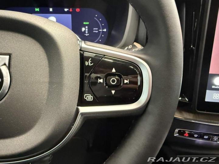 Volvo XC60 T6 AWD RECHARGE 2.0L 253+ 2025