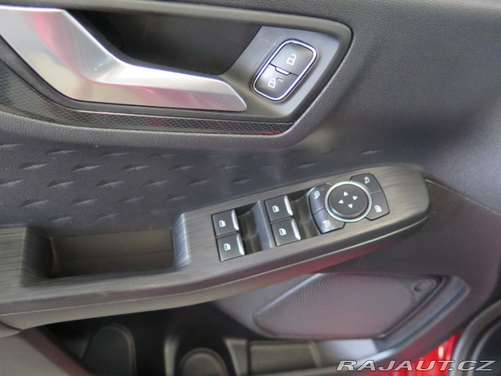 Ford Kuga 1.5TDCi,navi,360°,ST Line 2021