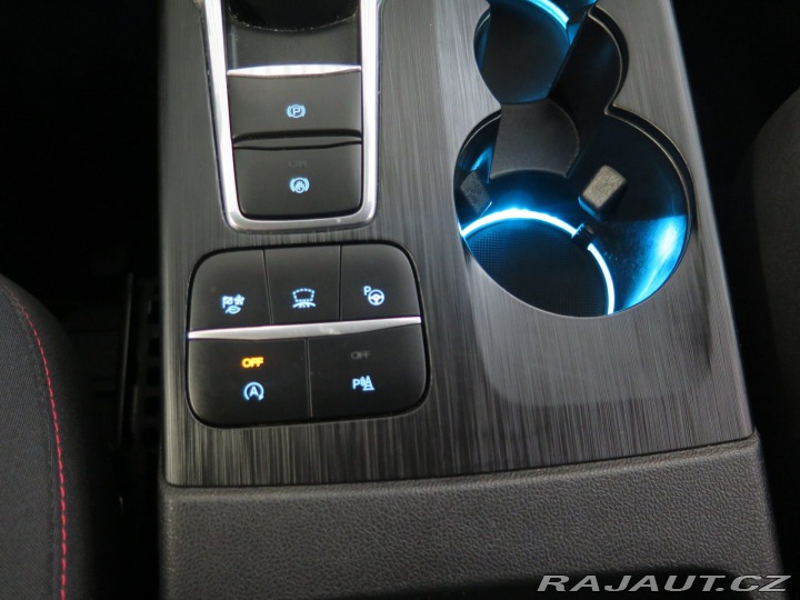 Ford Kuga 1.5TDCi,navi,360°,ST Line 2021