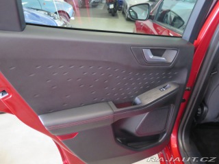 Ford Kuga 1.5TDCi,navi,360°,ST Line 2021