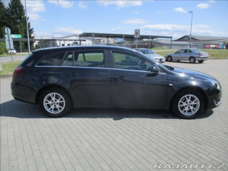 Opel Insignia 2,0 CDTi 96kw Automat CZa 2015