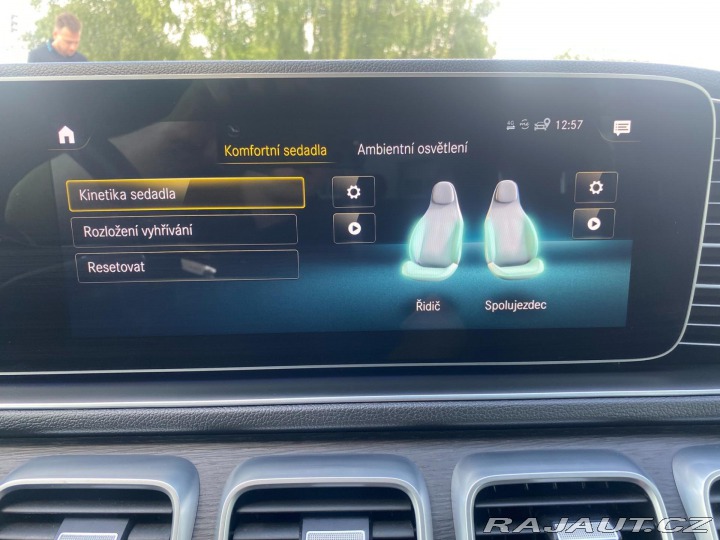 Mercedes-Benz GLE 300 D 4Matic REZERVACE 2022